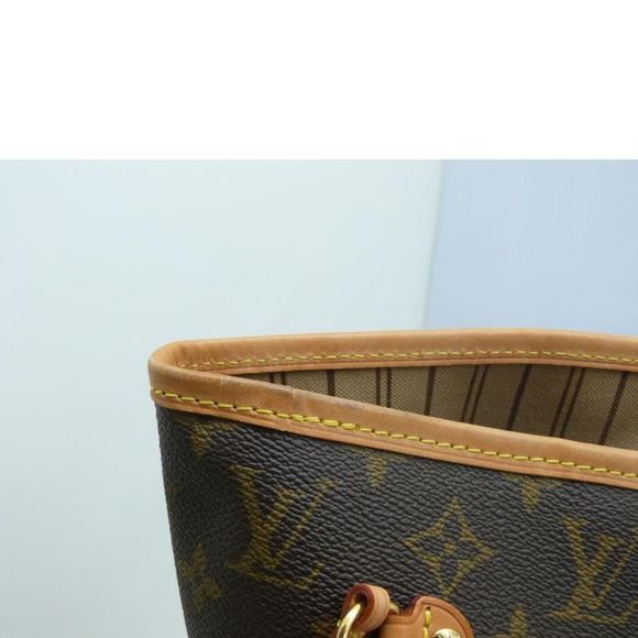 Louis Vuitton Neverfull MM Shoulder Bag - Picture 6 of 6